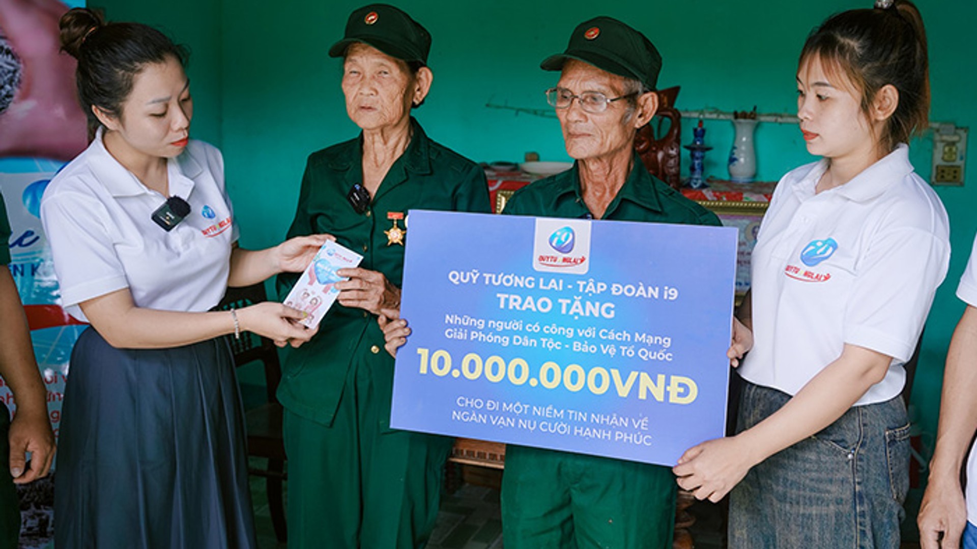 Hỗ trợ khách hàng chuyên nghiệp