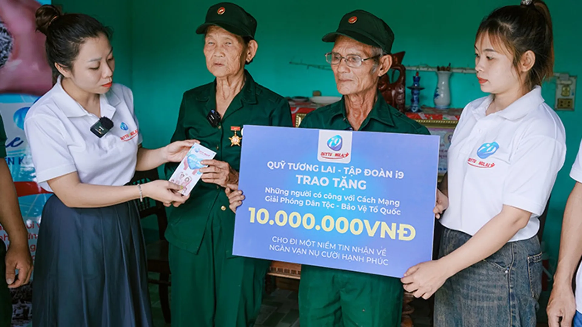 Hỗ trợ khách hàng chuyên nghiệp